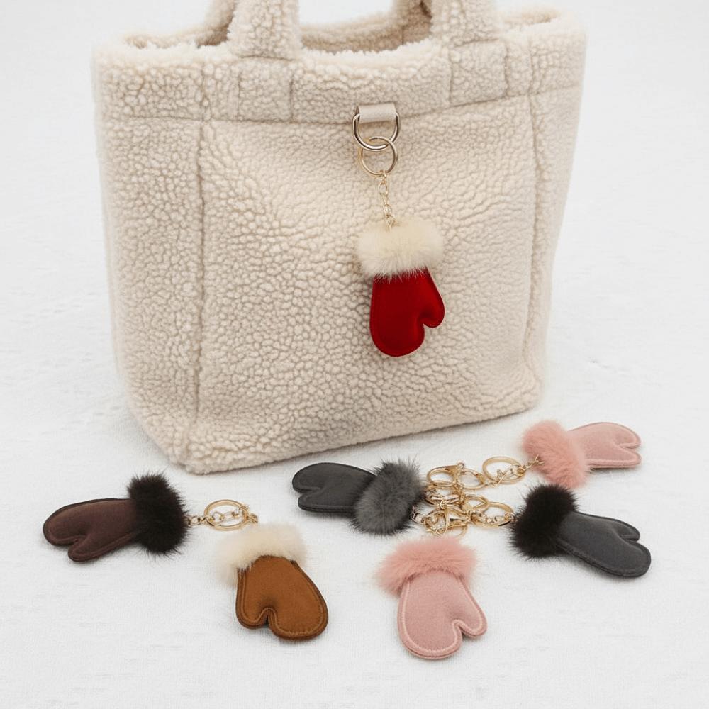 Snow Pu Leather Pendant Fluffy Winter Plush Keyring Fashion Bag Pendant Gifts