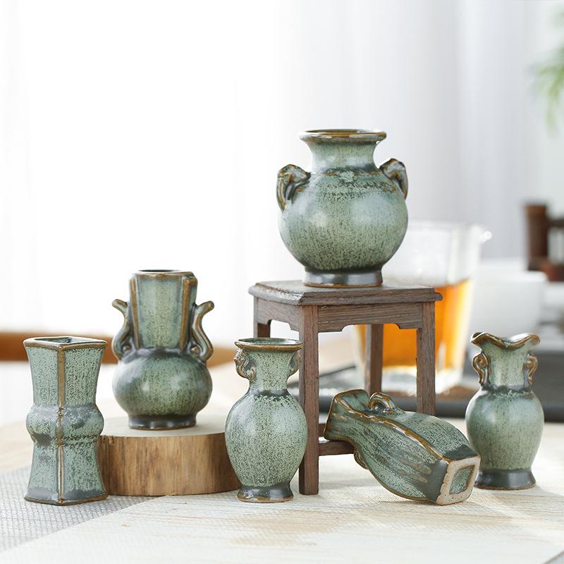 Bronze Glaze Chinese Ceramic Mini Hydroponic Vase - Creative Small Tabletop Flower Ornament