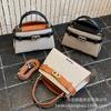 Pendler Canvas-Tasche mit großer Kapazität Damen 2025 neu beliebt und beliebt vielseitige Umhängetasche Mode Kontrast-Handtasche