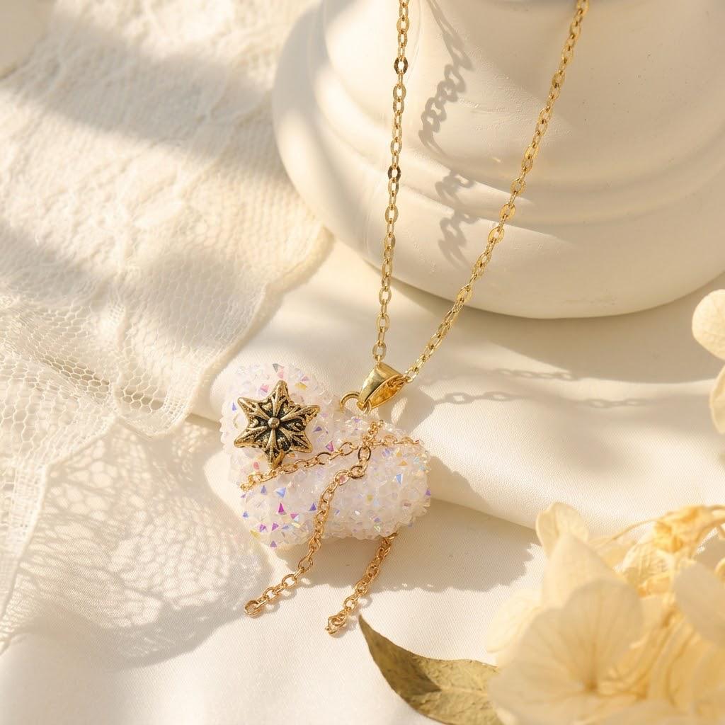 Rhinestone Inlaid Heart Pendant Necklace in Light Luxury Style for Women
