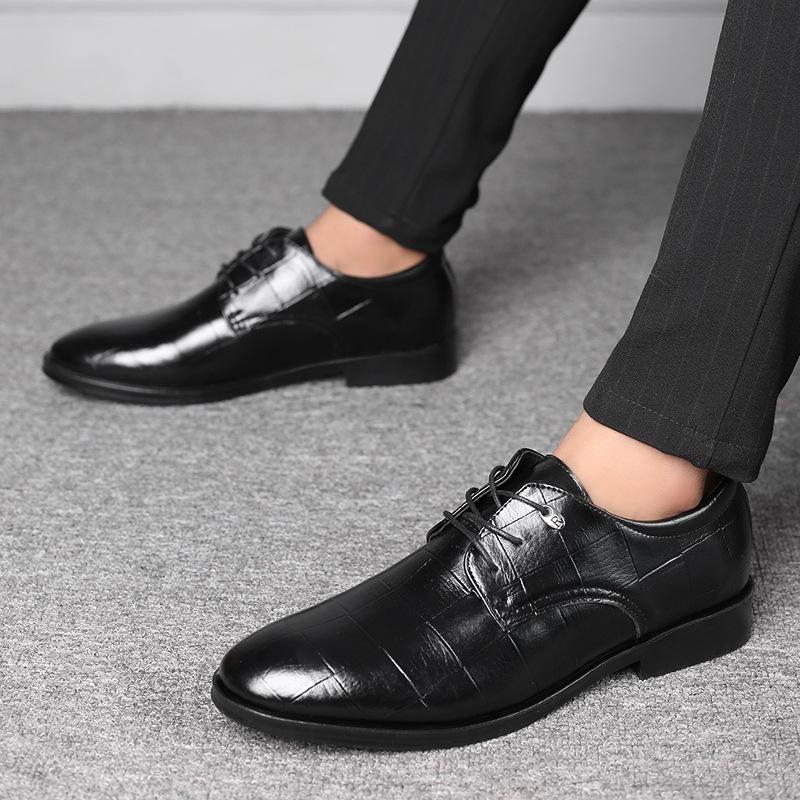Модная мужская кожаная формальная обувь на шнуровке — фото 4