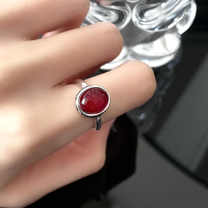 Red Agate Retro Hollow Pattern Chalcedony Exaggerated Index Finger Opening Ring Women'S Adjustable Personality Fashion Ring