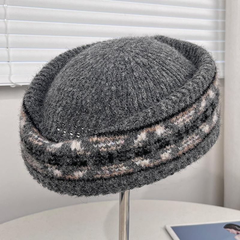 Autumn and winter new atmosphere top hat Fair Island jacquard knitted stewardess hat medicine box hat knitted melon fur hat sailor hat