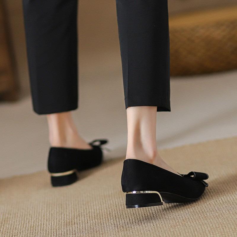 Coarse heel professional women's shoes new black pointed middle heel single shoes women's versatile comfortable high heels trend