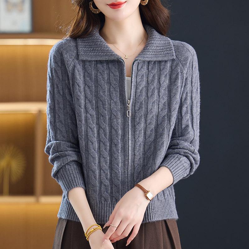 Petite Zipper Knit Lapel Cardigan Coat for Women - Short Style, Suitable for Spring, Autumn, Winter.