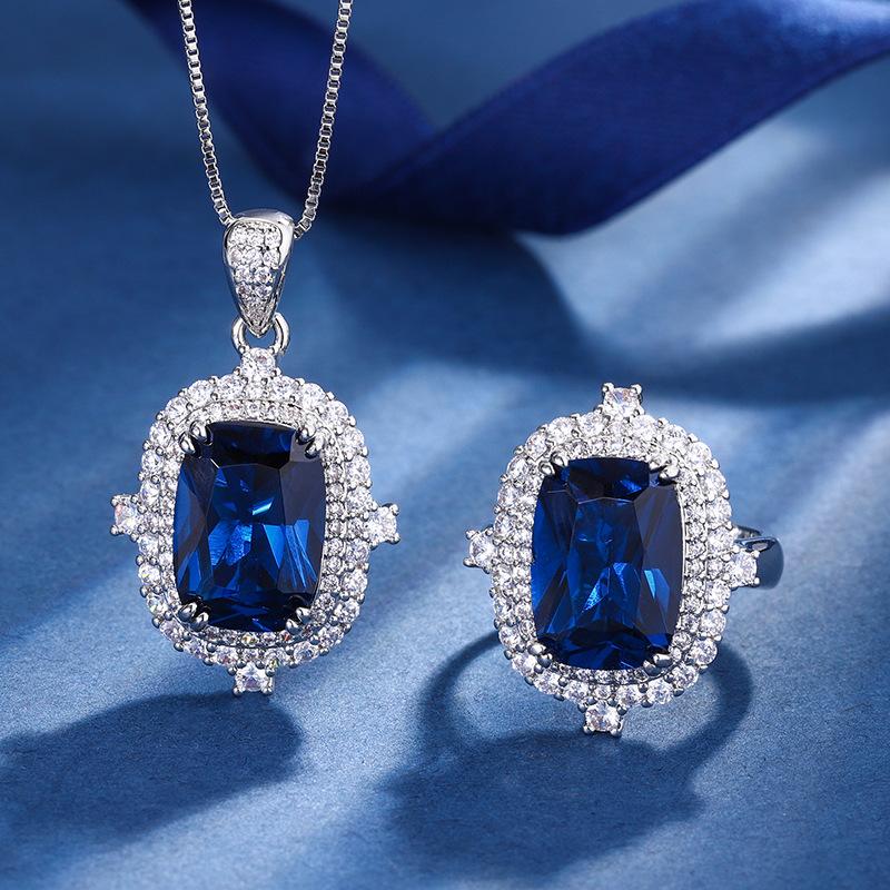 Jewelry Copper Bottom Gold-Plated Simulation Blue Spinel Retro Suit Heroine Stone 10 * 14