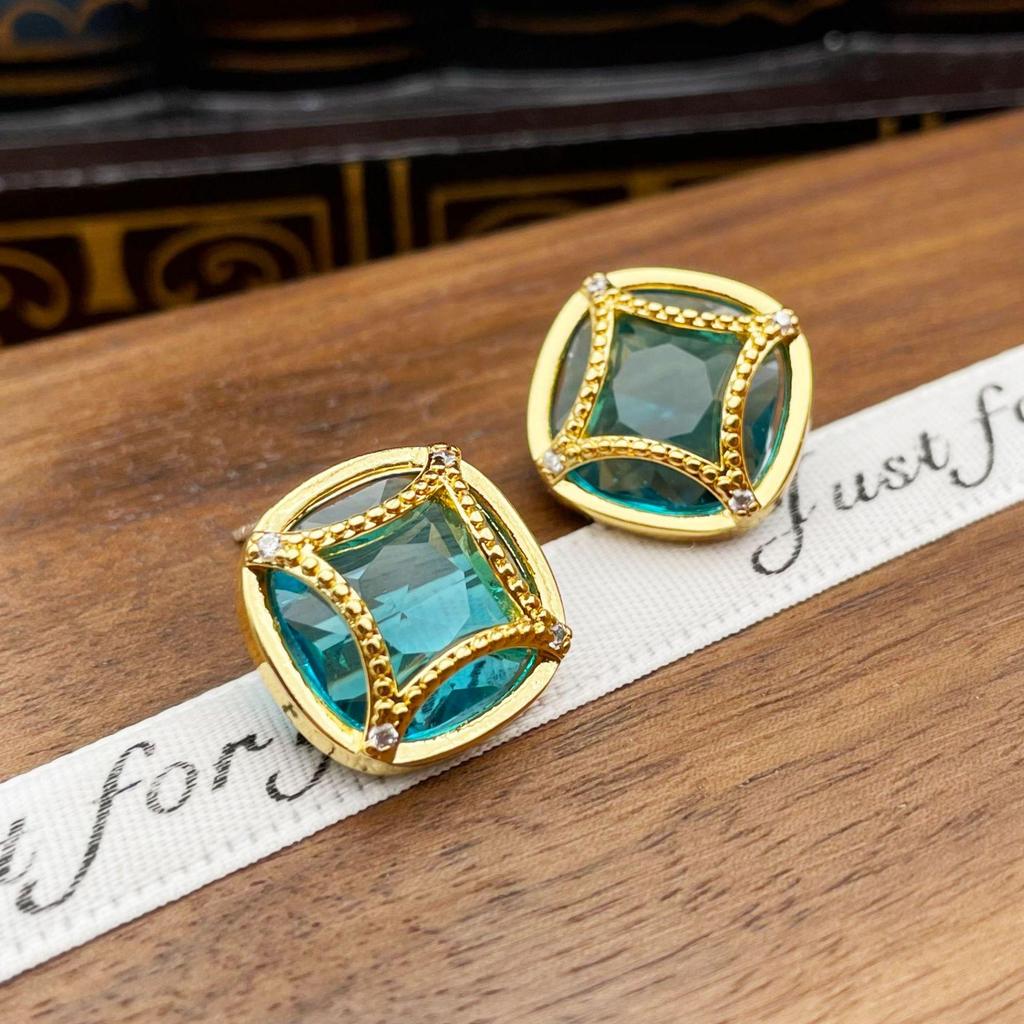 Antik-inspirierte chinesische Zirkonkristall-Ohrstecker