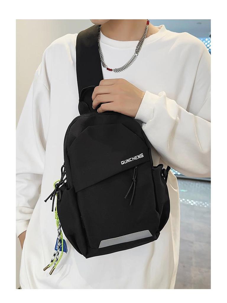 Unisex Lightweight Crossbody Shoulder Bag for Cycling, Hiking, Mountaineering, and Tablet Carrying