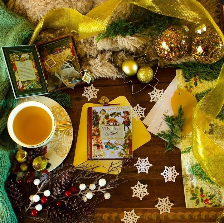 [Gift] Basil Tea Miniature Tea Book Vintage (10g) Strawberry, Vanilla, and Cream Flavors, 5 Tea Bags