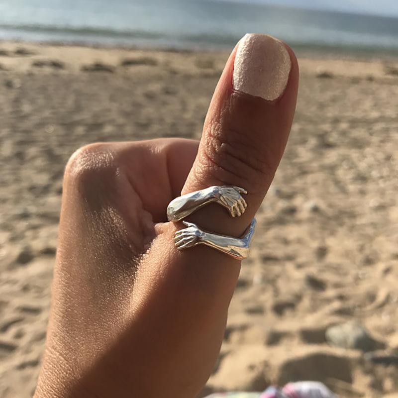 

Spot, romantic hands hug ring, creative fashion open ring for men and women no. 10 золотий