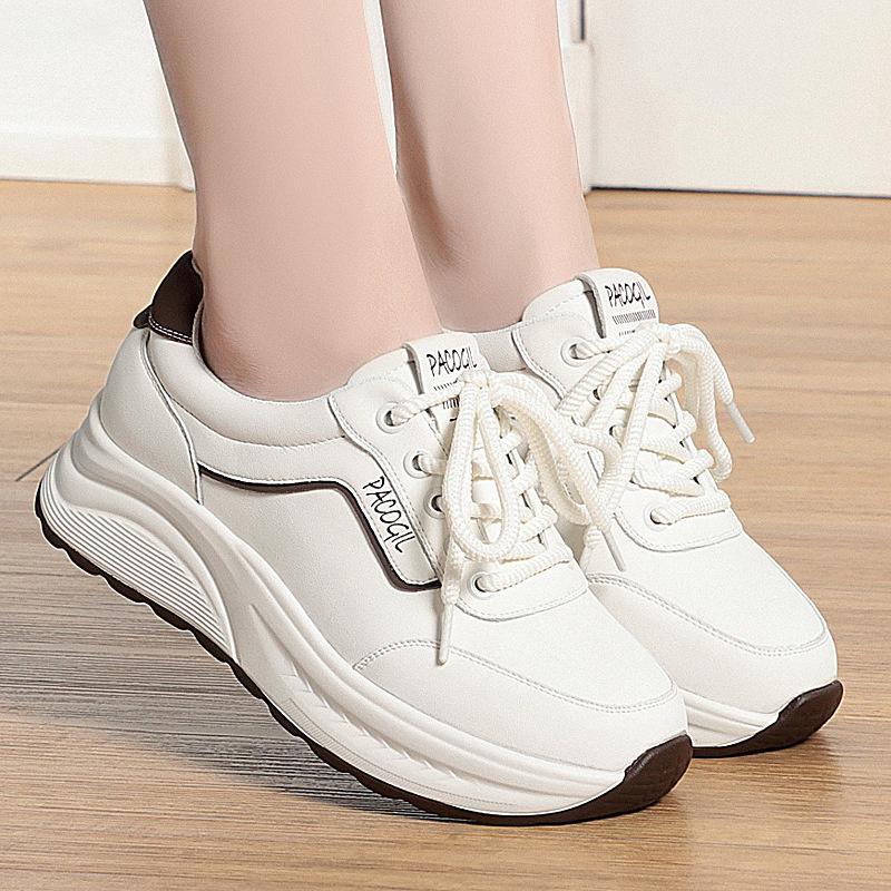 Fashion Women's Spring Autumn New Minimalist And Versatile Lightweight Soft Sole Casual Flat White Shoes Comfortable Mother Sports Shoes