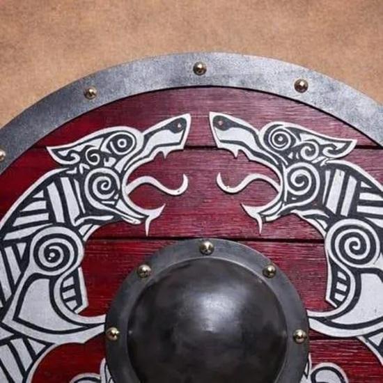 Viking Red Round Shield with Twin Wolves Handmade Norse Wooden Shield 60.96 Cm Nordic Wall Decor LARP Cosplay Gear Medieval Warrior Prop