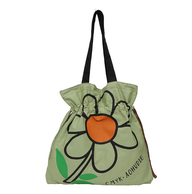 Floral Print Canvas Shoulder Handbag: Trendy Pleated Drawstring Design for Women