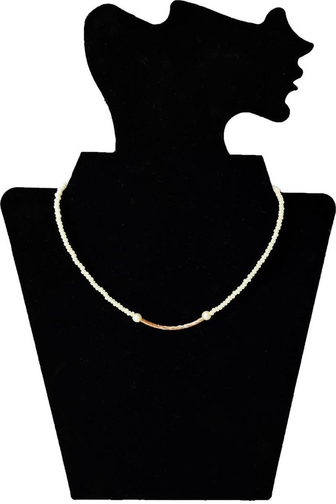 Delicate Beaded Choker – Handmade Fashion Accessory