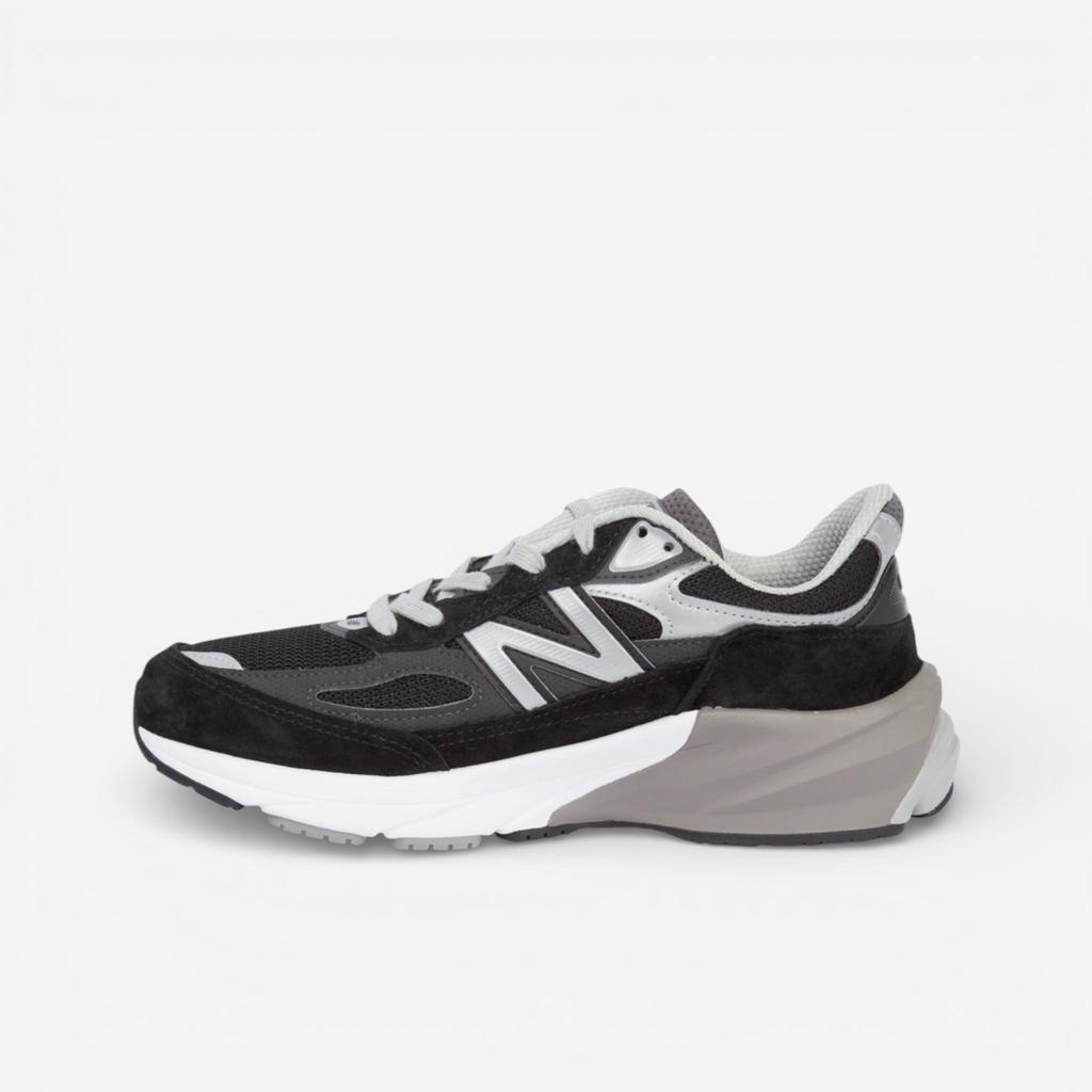 New Balance 990v6 MiUSA Navy White (Women's)