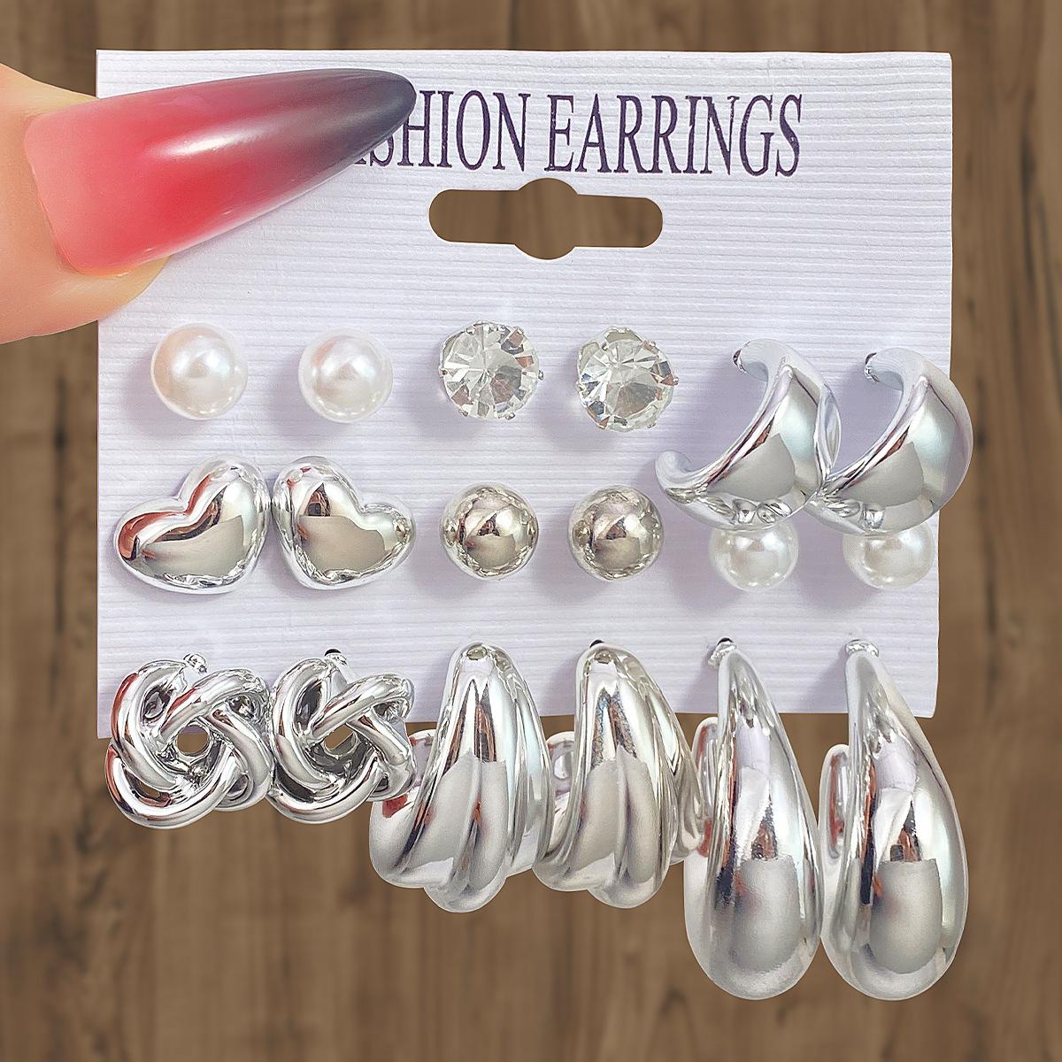 

9 Pairs Vintage Heart Teardrop Knot Earrings Set For Women Pearl Crystal Minimalist Stud Hoop Earrings Trendy Daily Wear Jewelry