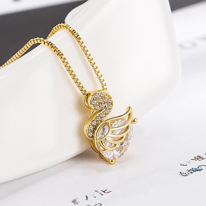 Colier elegant cu diamante, vara 2022 - Pandantiv de lux și lanț de claviculă versatil pentru femei