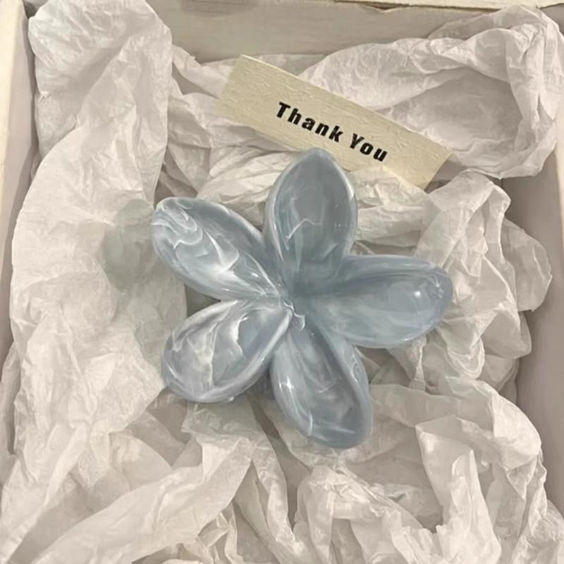 High-end temperament autumn and winter grab clip women's new simple and versatile back head hair shark clip hair clip headwear