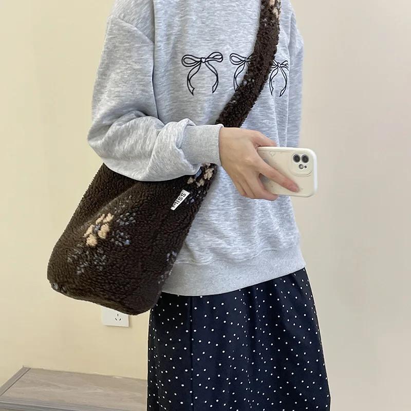 Leopard Print Polka Dot Women's Bucket Shoulder Bags Soft Plush Commuter Ladies Crossbody Bag Simple Female Handbags Tote