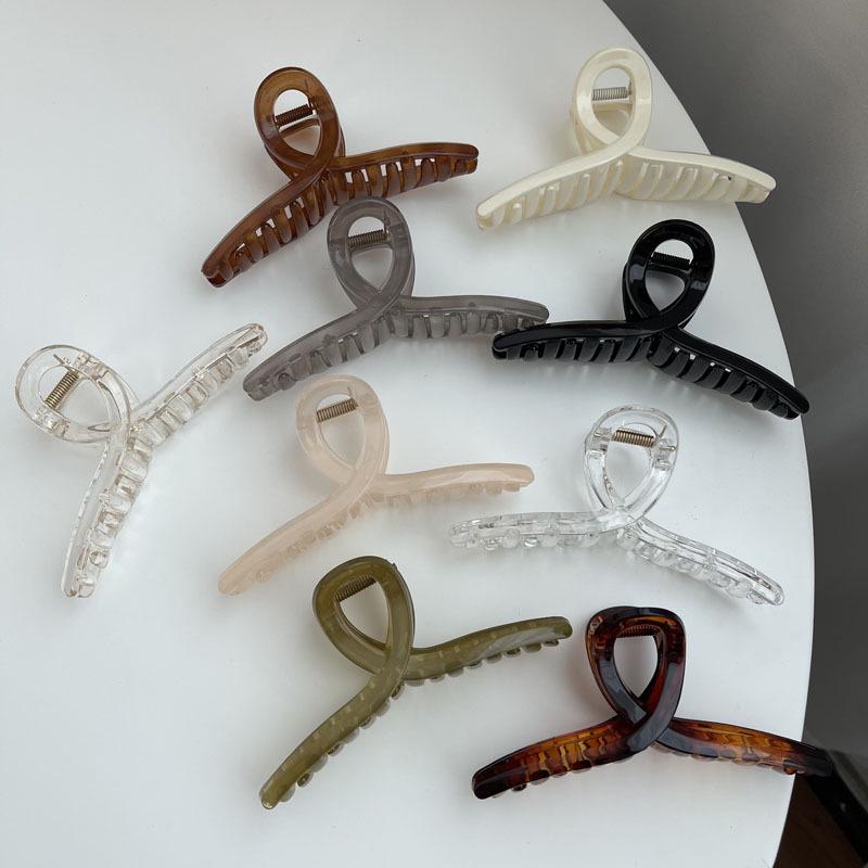 Große Damen-Haarklammer aus Kunststoff - Klemme für Dutt am Hinterkopf