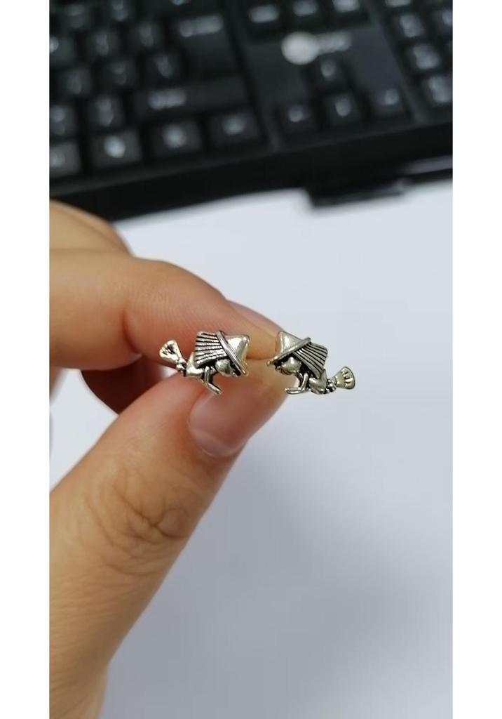 European Retro Punk 3D Tiger King Stud Earrings - Fashionable and Unique Ear Ornaments