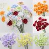 Decoração de casa – Flores e coroas artificiais
