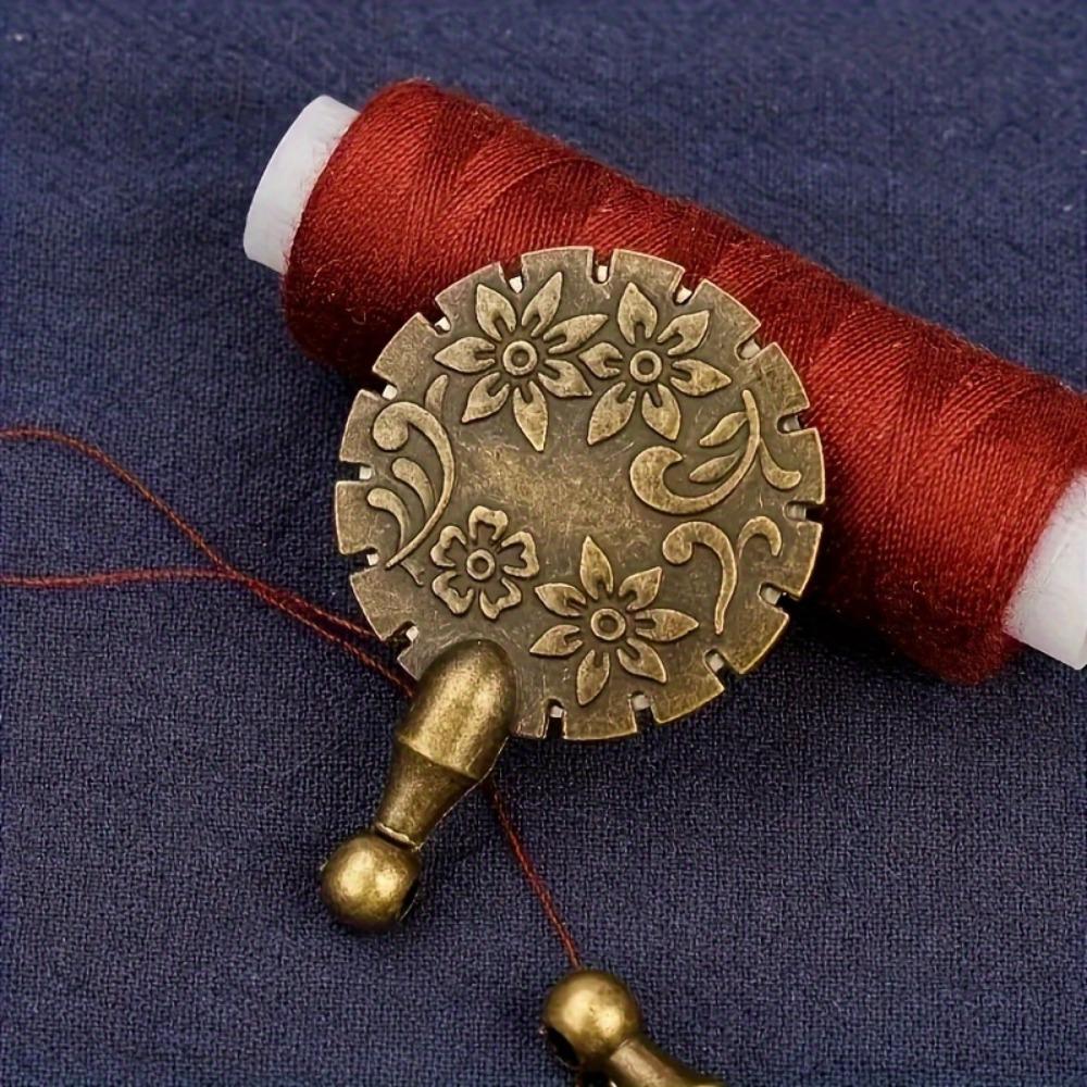 2pcs Antique-Inspired Thread Cutter with Floral Relief - Safe and Convenient Sewing Tool for DIY Projects