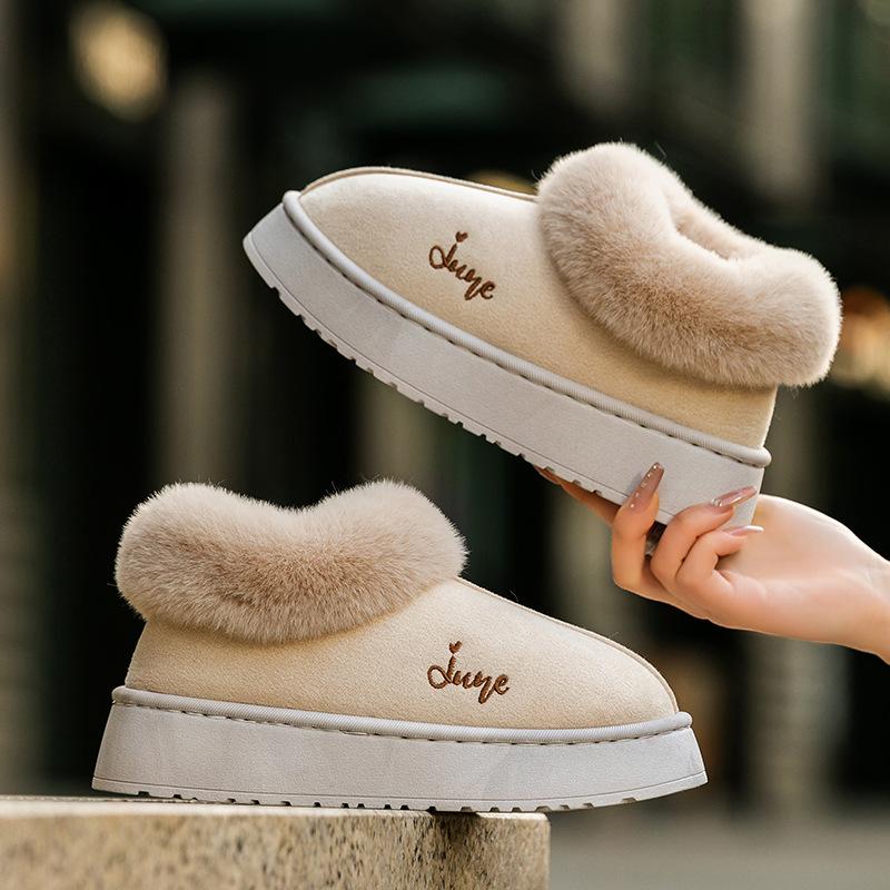 Medium top piled thickened cotton shoes, winter indoor shoe bags and home warm plush cotton slippers