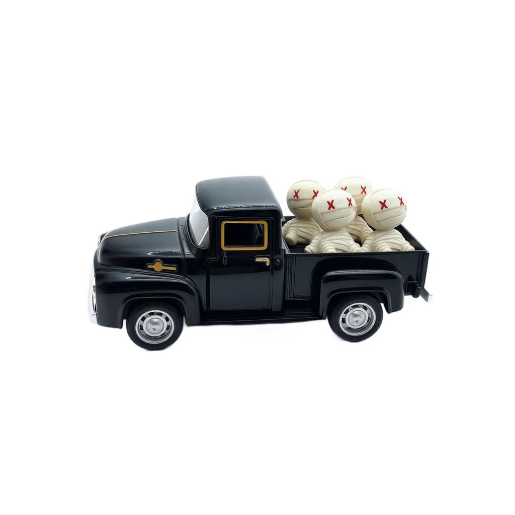 Halloween Little Vintage Car Pull Back Truck Model Decoration - Retro Holiday Display