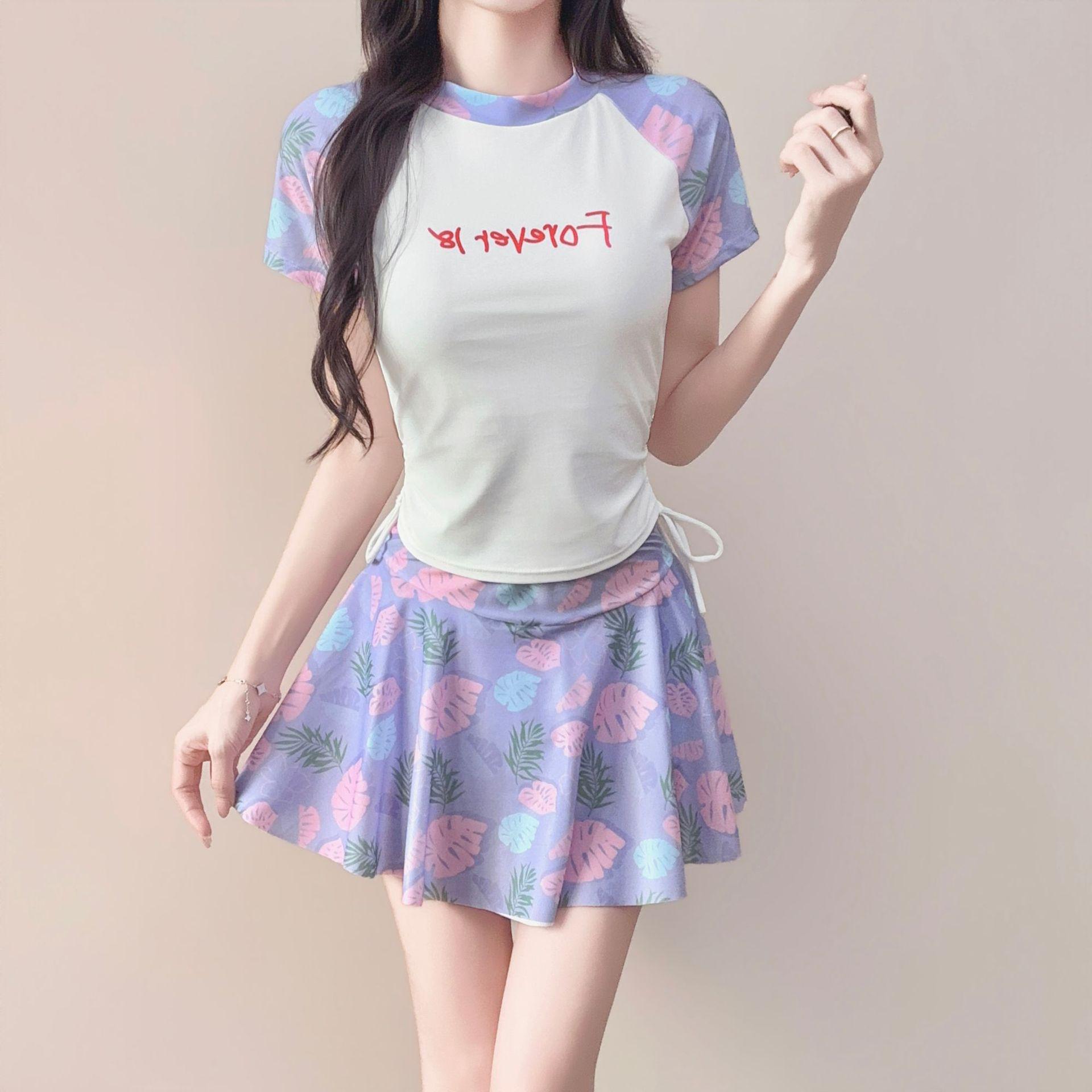 

Женский спортивный раздельный купальник с юбкой: Консервативные, Стройнящие, Скрывающие живот, Больших размеров Купальники для отдыха M (80-100 kg) фиолетовый