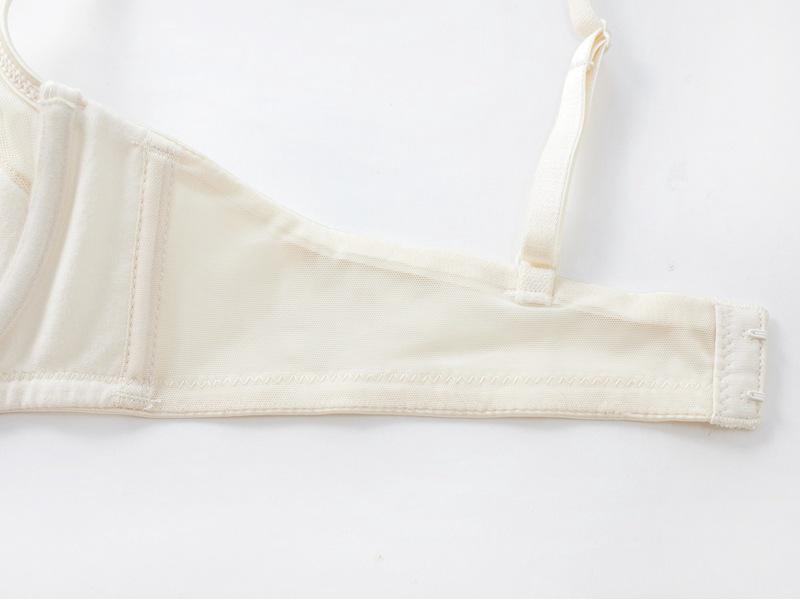 Conjunto de Sutiã Zodíaco de Renda Vermelha Bordada - Nova Coleção de Lingerie Francesa