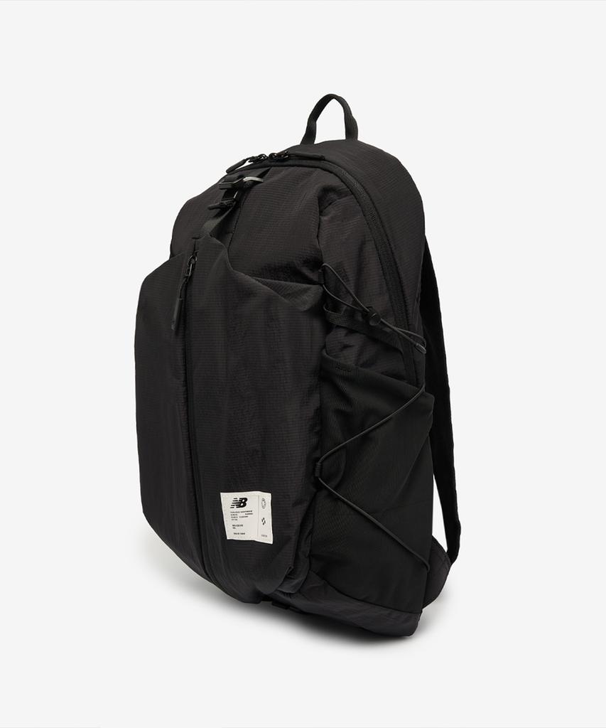 New Balance Nbgcgs1203 / Metallic Lightweight Backpack (Black)