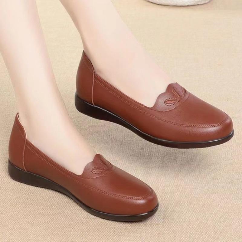 

Осень новые дышащие нескользящие кожаные туфли мягкая подошва мягкая кожа одинарные туфли для среднего возраста носят иностранцы женская обувь 41 светло-коричневого