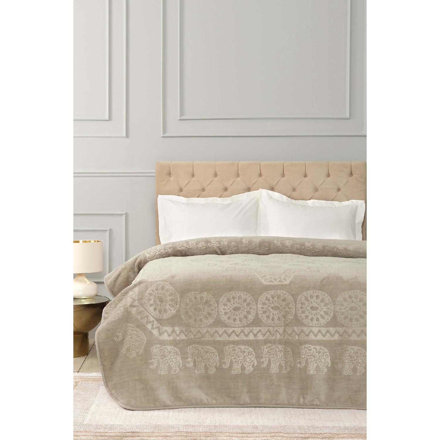 

Двойное мягкое одеяло с тиснением из слоновой норки