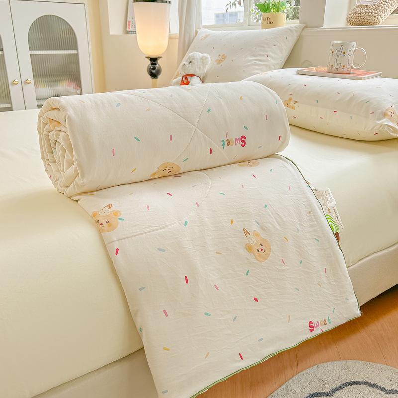 Double Layer Gauze Summer Quilt: Soft, Machine Washable, Class A for Mother and Baby