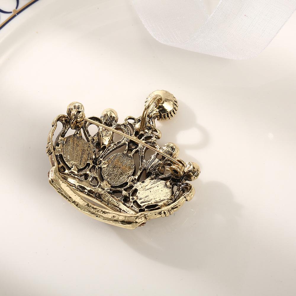 Crown Brooch Czech Diamond Temperament Dress Suit Shirt Button Collar Pin Lancet Pin Buckle