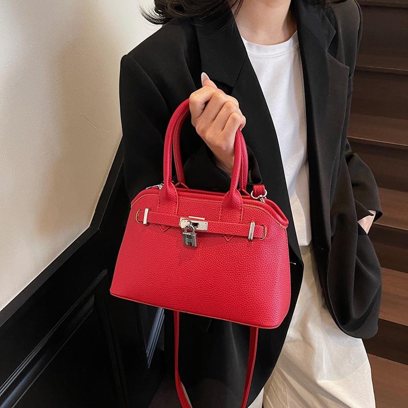 New Women's Bag Fashion Style Street Shot Solid Color Shell Bag Portable Shoulder Oblique Span Bag