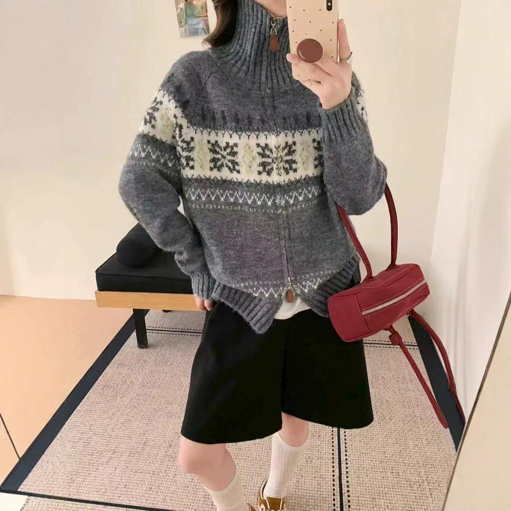 Women's Fair Isle Color-Block Zip-Up Sweater Coat: Autumn/Winter, Loose Fit, Flaw-Covering, Slimming, Soft & Cozy Knit Cardigan