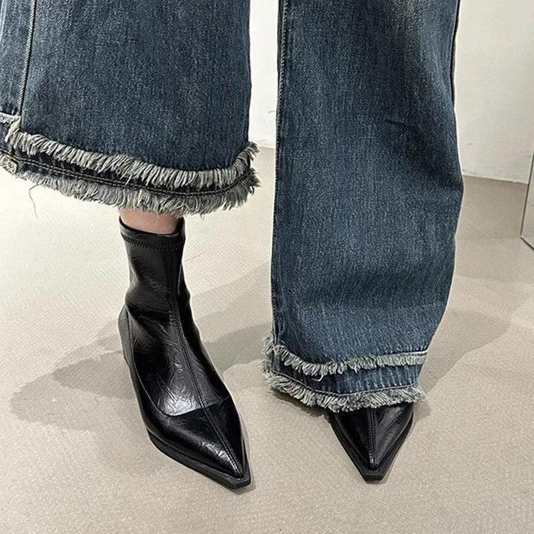 Korean Brown Pointed Short Boots Women's Shoes 2026 New Fashionable and Versatile Stylish and Slim Boots with Thick Heels
