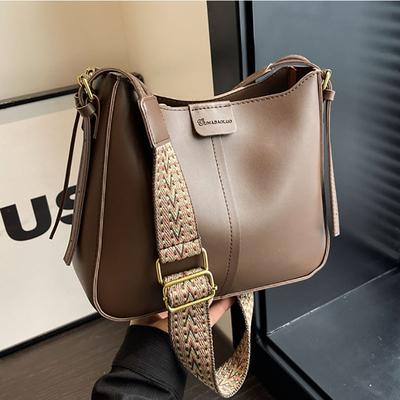 Large Capacity Bag Women's New Messenger Bag Versatile Shoulder Bag Fashion Commuter Bag