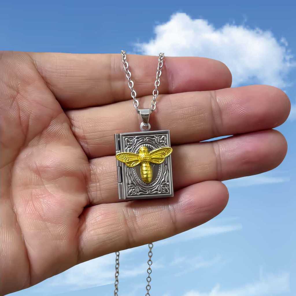 Animal Pendant Photo Necklace With 304 Stainless Steel Chain For Travel Gift For Women