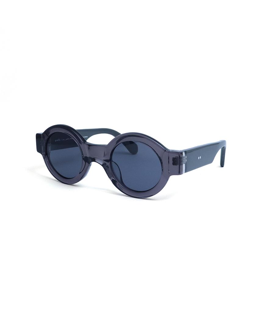 Geulapigpeullaseutig Moai 02 Gray Clear [S]