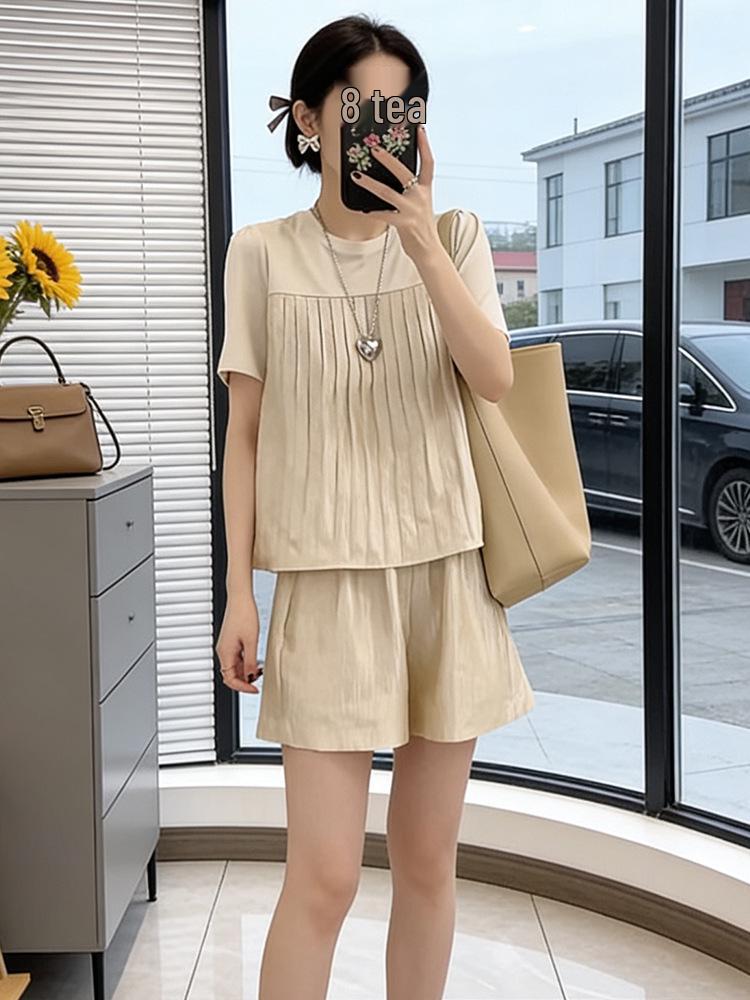 Chic Old Money Style Women s Summer Sports Set 2026: Top & Shorts S