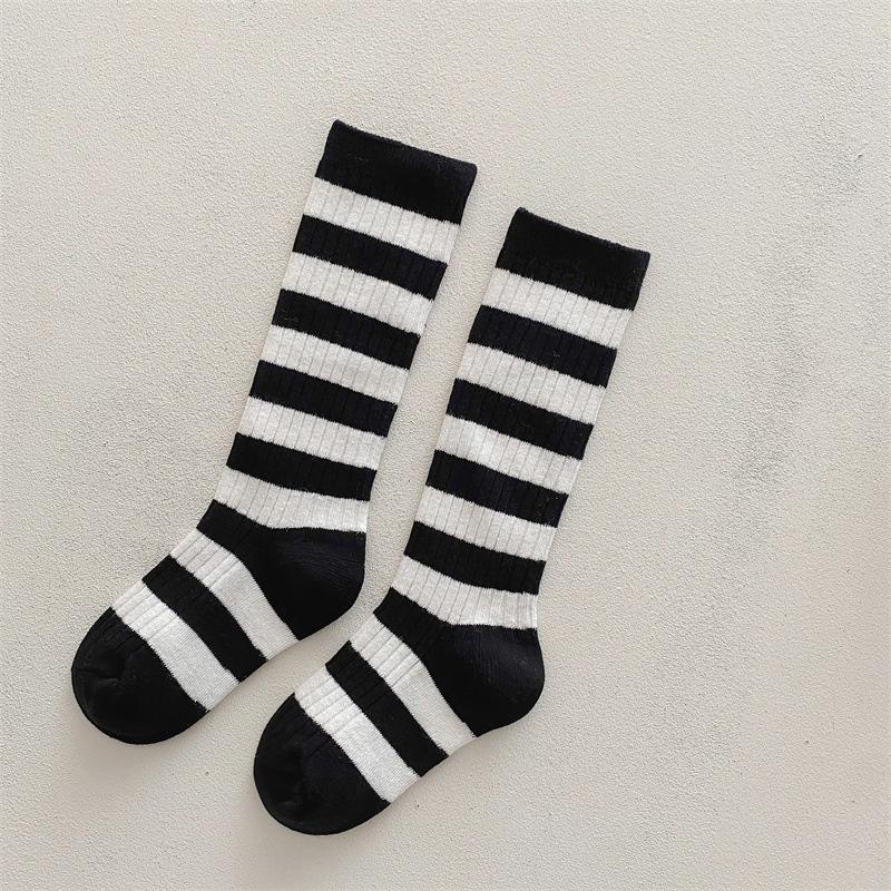 Letter Stripe Kids Girl Knee HighSocks Fashion Balck White Children Stockings Soft Cotton Knee Protection Long Sock Sokken Sox