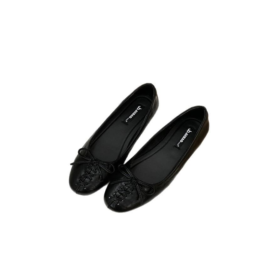 French Square Head Shallow Mouth Single Shoes Women's 2025 Spring New Small Man with Skirt Doudou Shoes Women's Soft-soled Flats