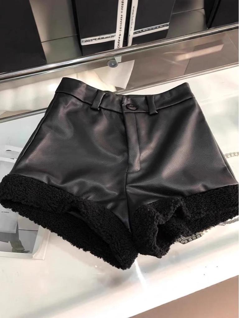 Women's Coffee Ruffled Winter Lamb Wool High-Waist Wide-Leg Retro Booty Shorts