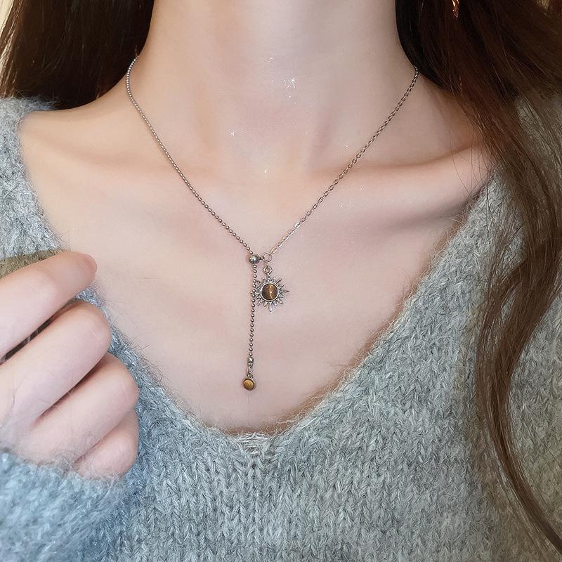 Korean Cold Wind Geometric Love Bow Necklace Personality Trend Sweater Chain Simple Retro Item Decoration