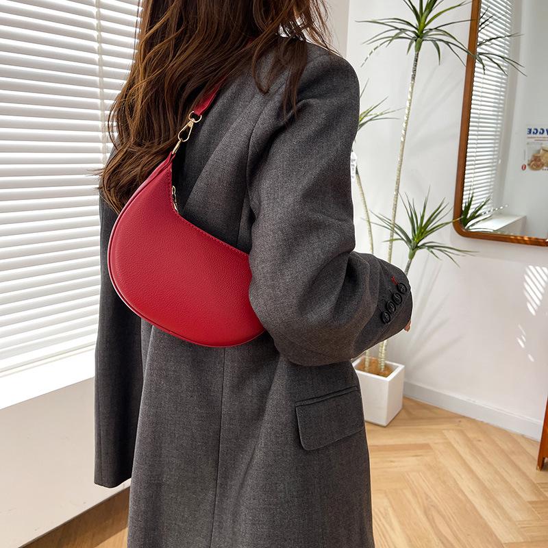 

Women s Autumn/Winter Dumpling Bag - Korean Fashion Versatile Shoulder Bag, Simple Casual Luxury Handbag, Underarm Design красный