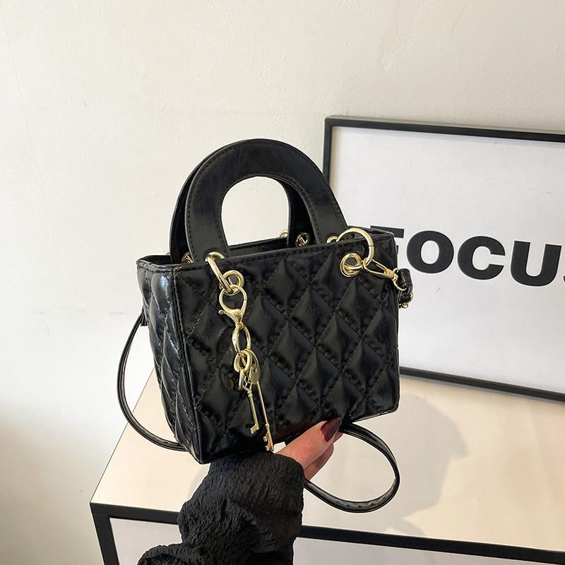 Street Style Mini Pu Crossbody Bag With Chain Strap For Daily Wear чёрный