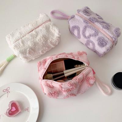Plush Heart Cosmetic Bag 3D Fuzzy Hearts Makeup Pouch Sweet Fluffy Cosmetic Organizer Toiletry Pouch for Women Girls